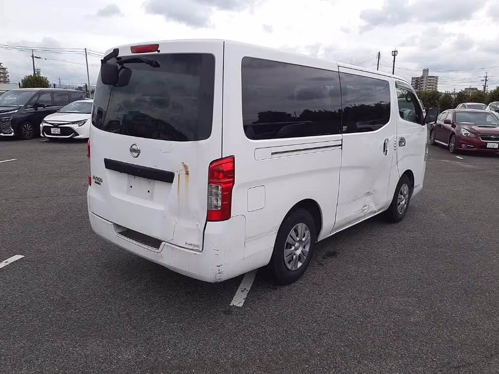 NISSAN NV350 CARAVAN