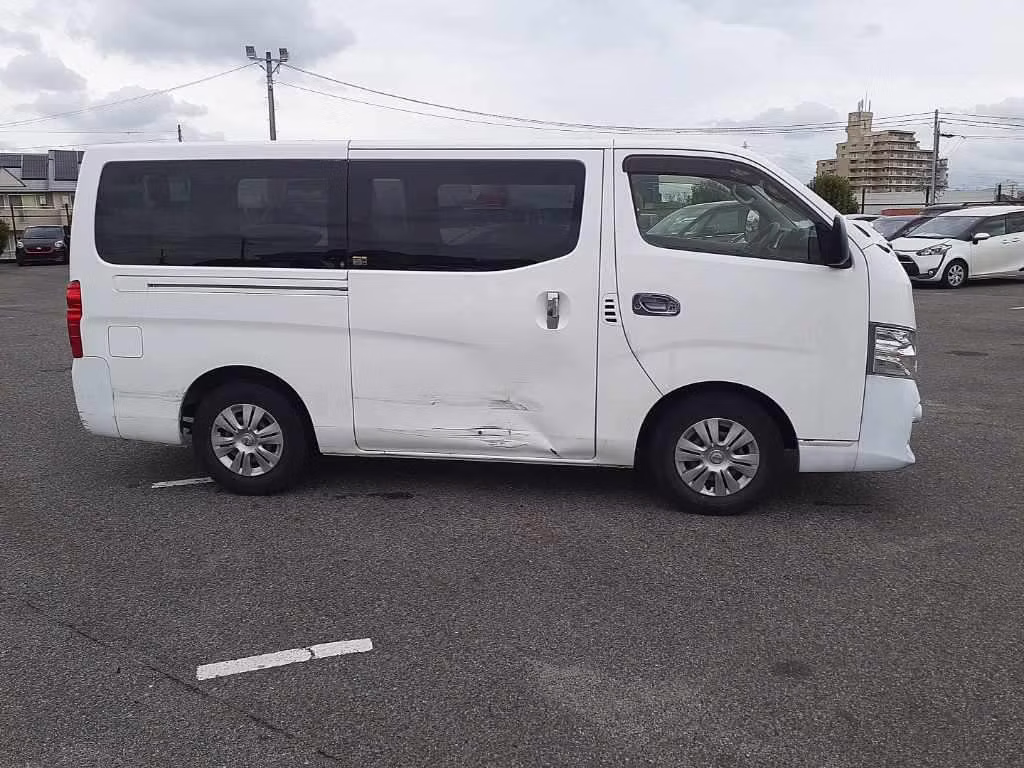 NISSAN NV350 CARAVAN