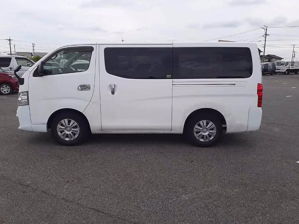 NISSAN NV350 CARAVAN