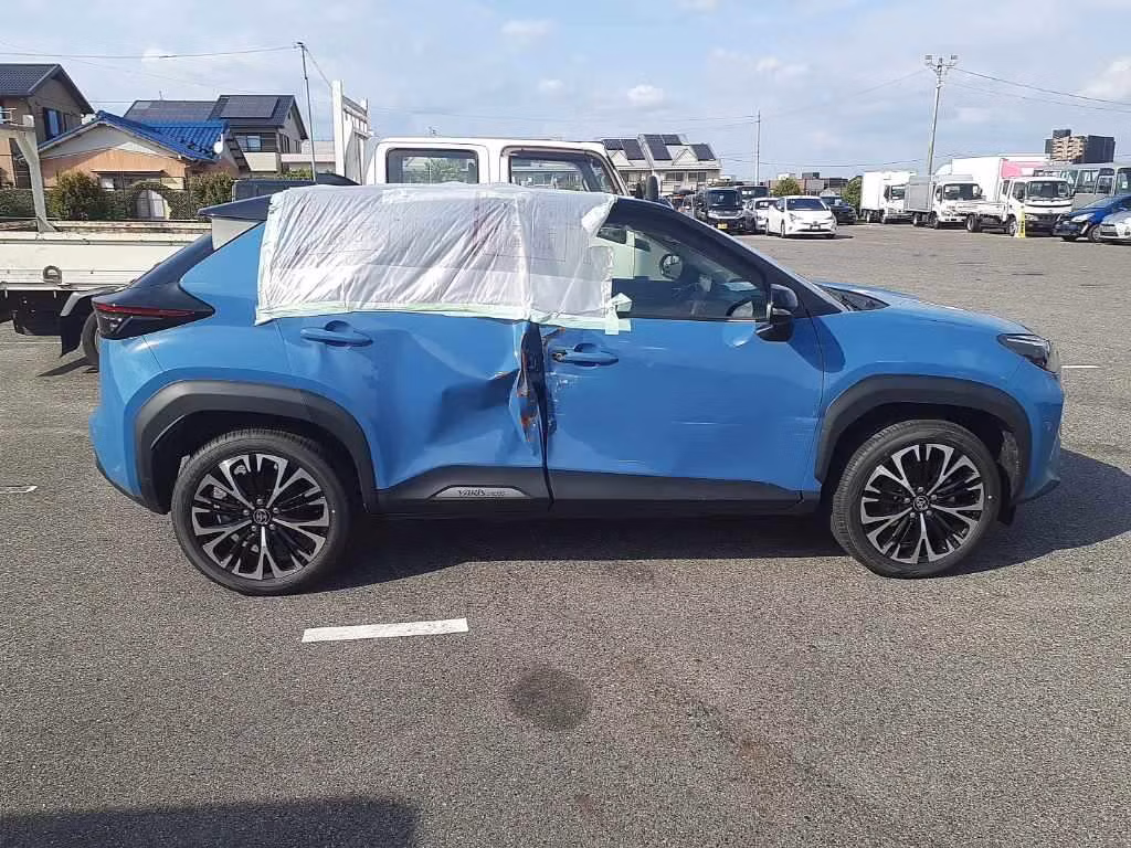 TOYOTA YARIS CROSS