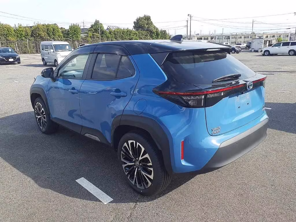 TOYOTA YARIS CROSS