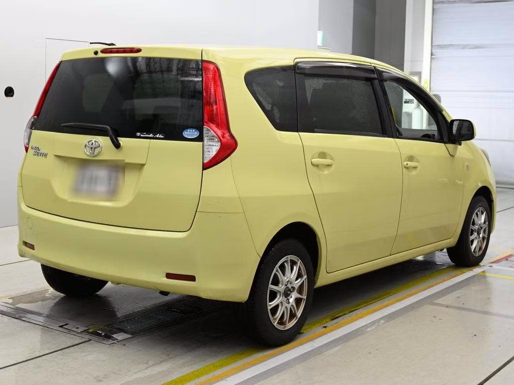 TOYOTA PASSO SETTE