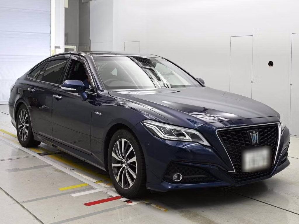 TOYOTA CROWN