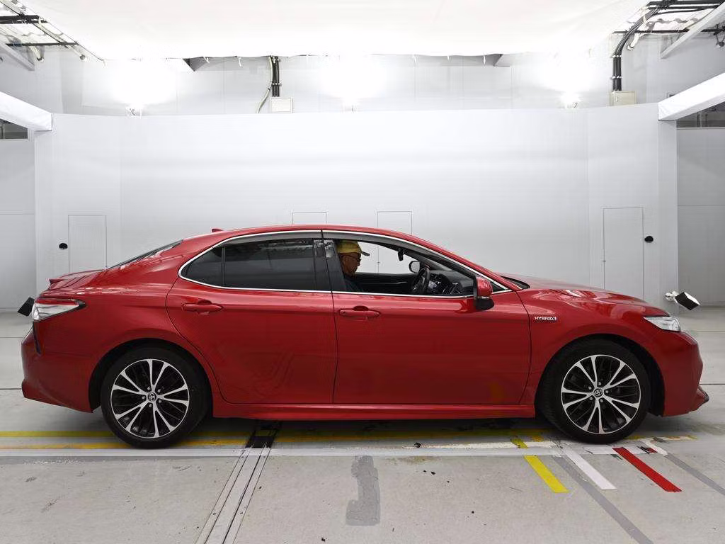 TOYOTA CAMRY