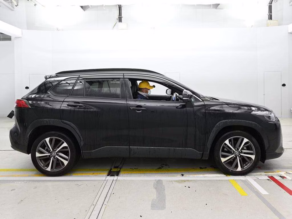 TOYOTA COROLLA CROSS