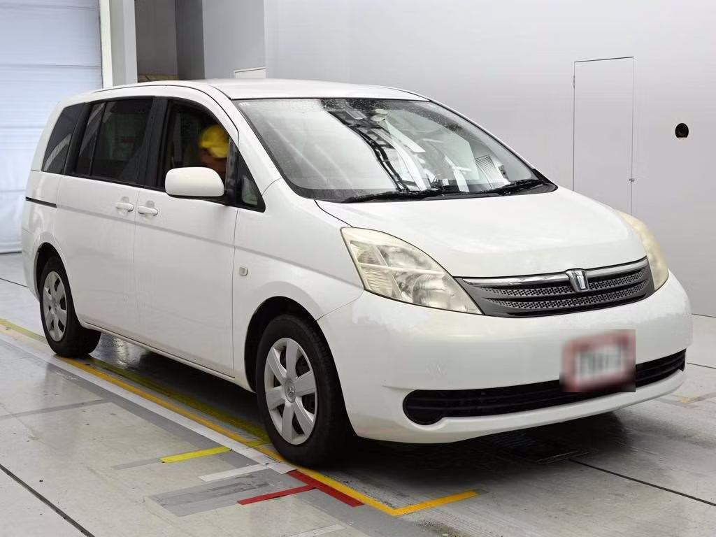 TOYOTA ISIS