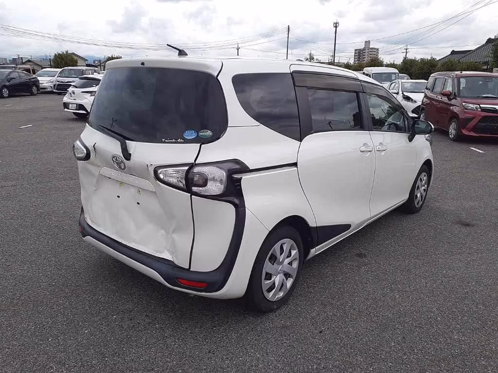 TOYOTA SIENTA