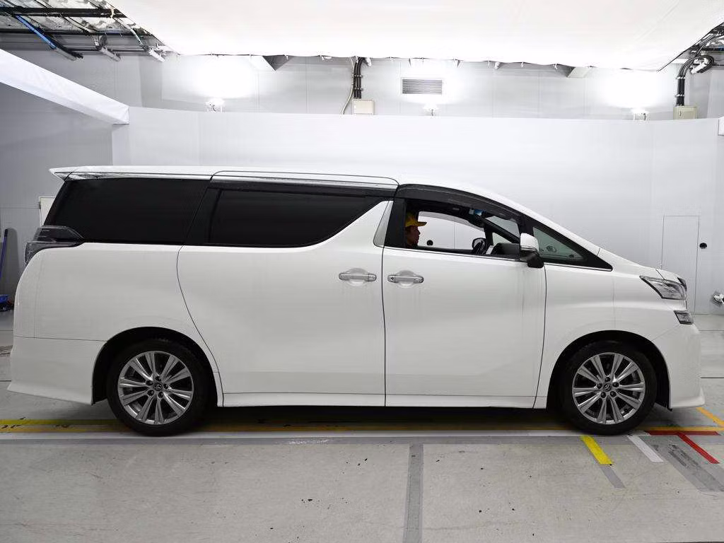 TOYOTA VELLFIRE