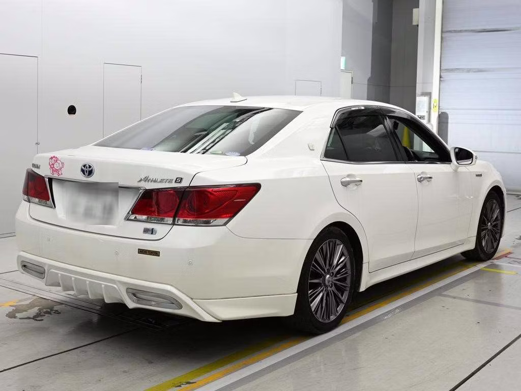 TOYOTA CROWN