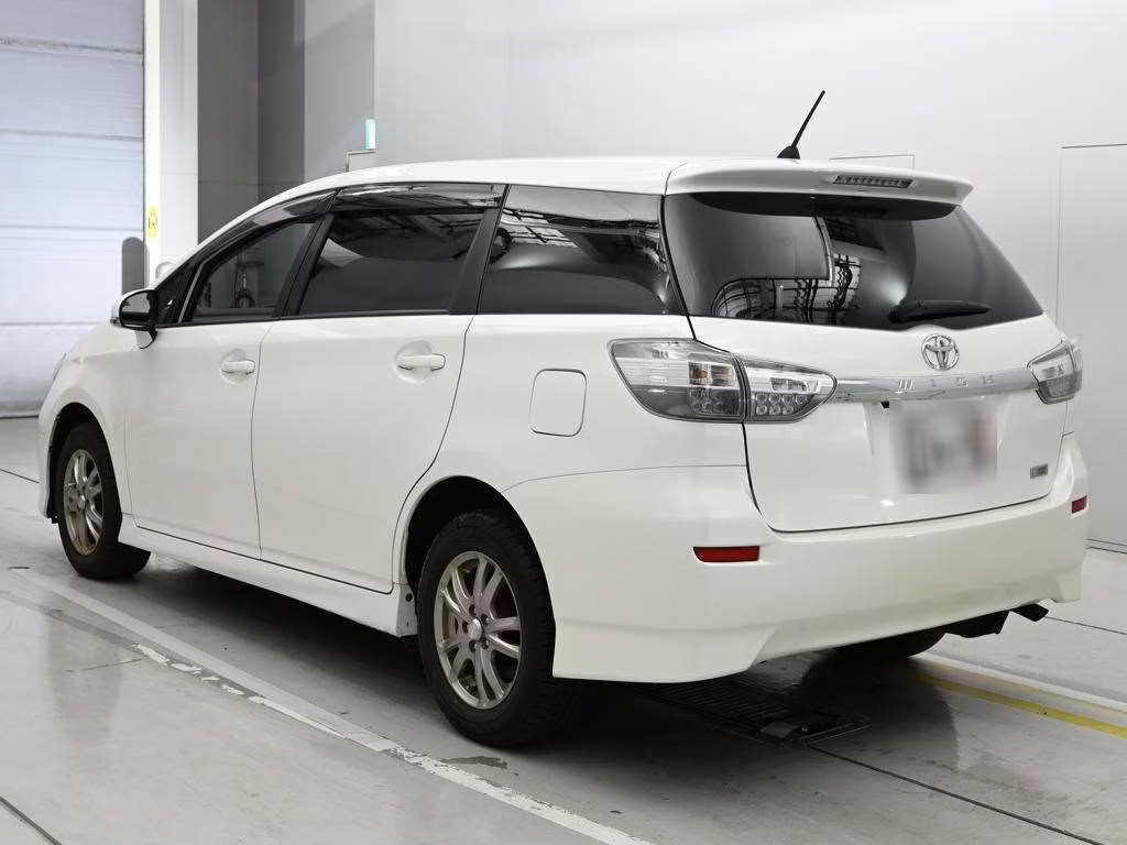 TOYOTA WISH