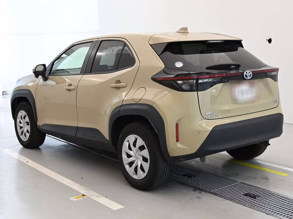 TOYOTA YARIS CROSS