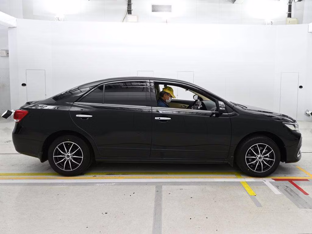 TOYOTA PREMIO