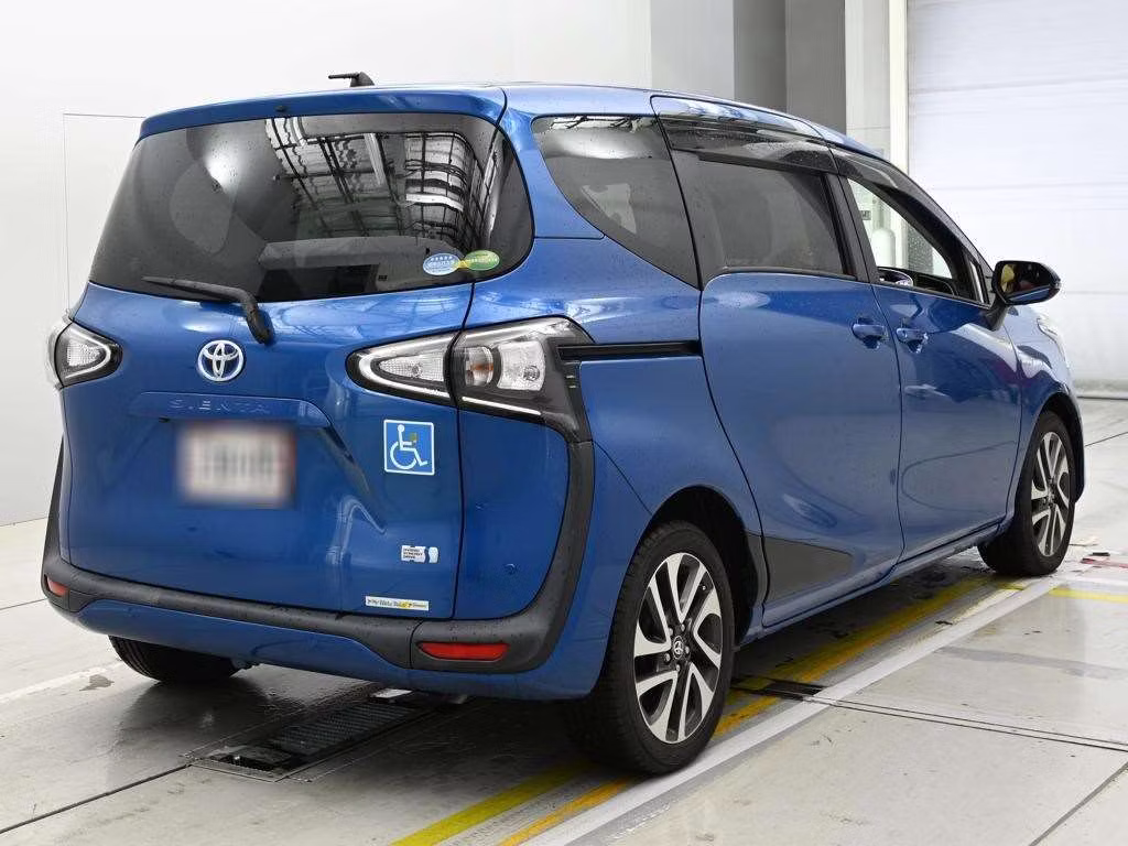 TOYOTA SIENTA