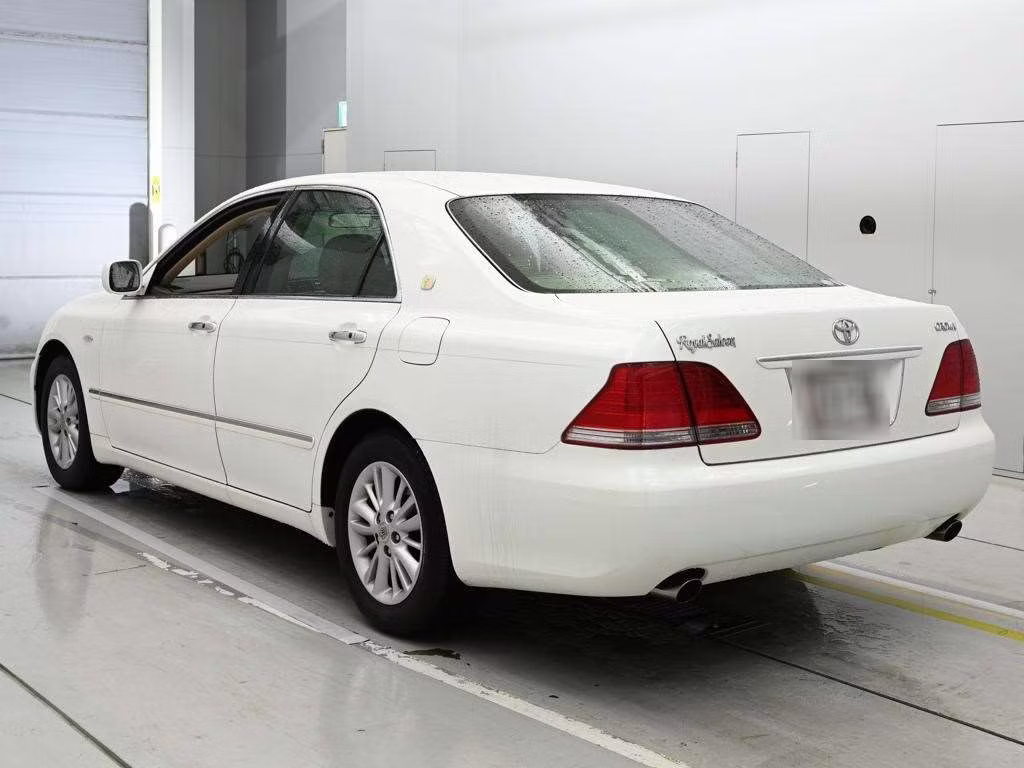 TOYOTA CROWN