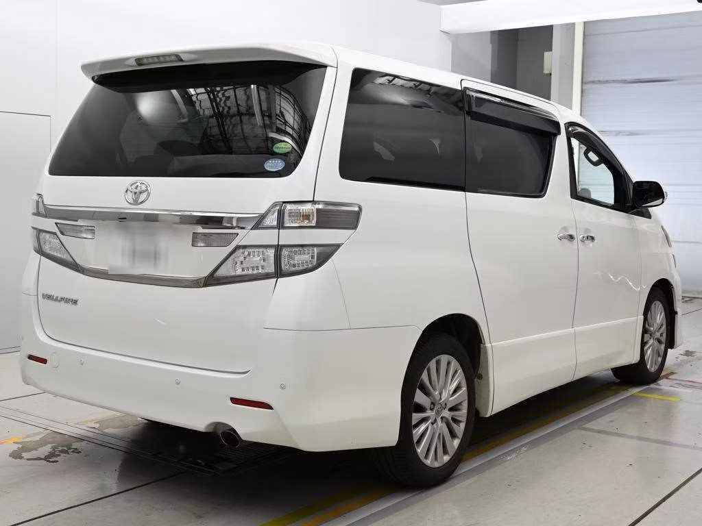 TOYOTA VELLFIRE