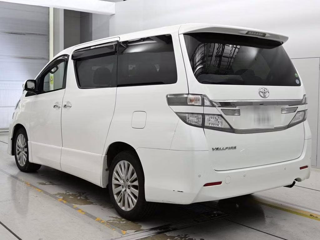 TOYOTA VELLFIRE