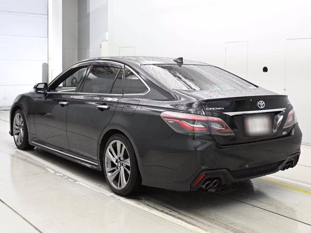 TOYOTA CROWN