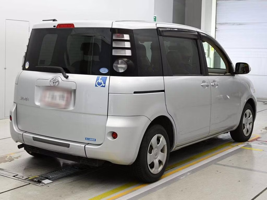 TOYOTA SIENTA