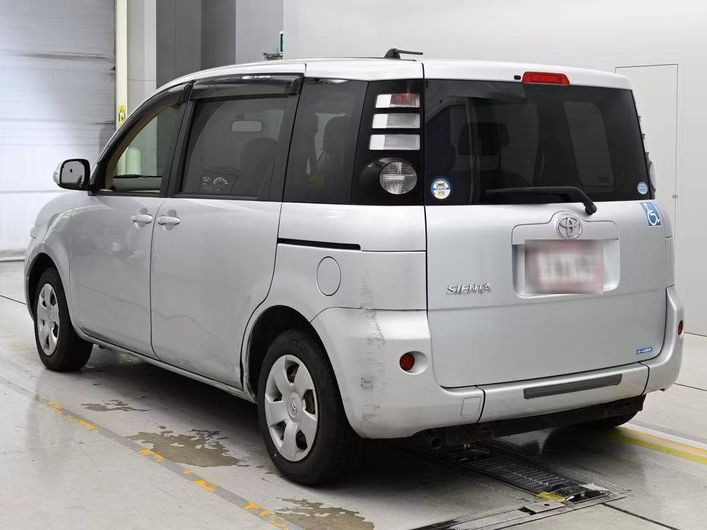 TOYOTA SIENTA
