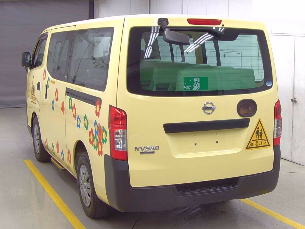 NISSAN NV350 CARAVAN