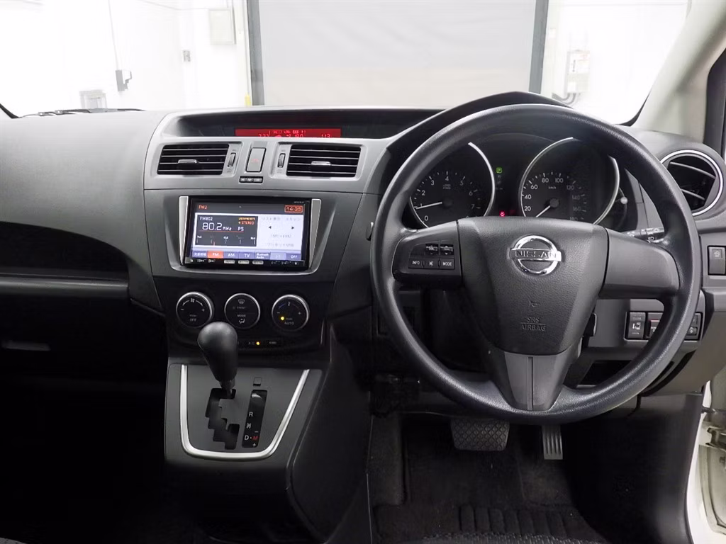 NISSAN LAFESTA
