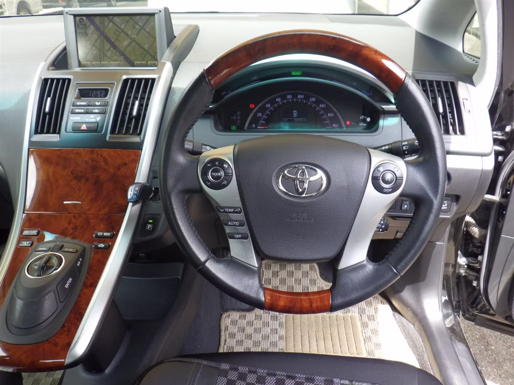 TOYOTA SAI