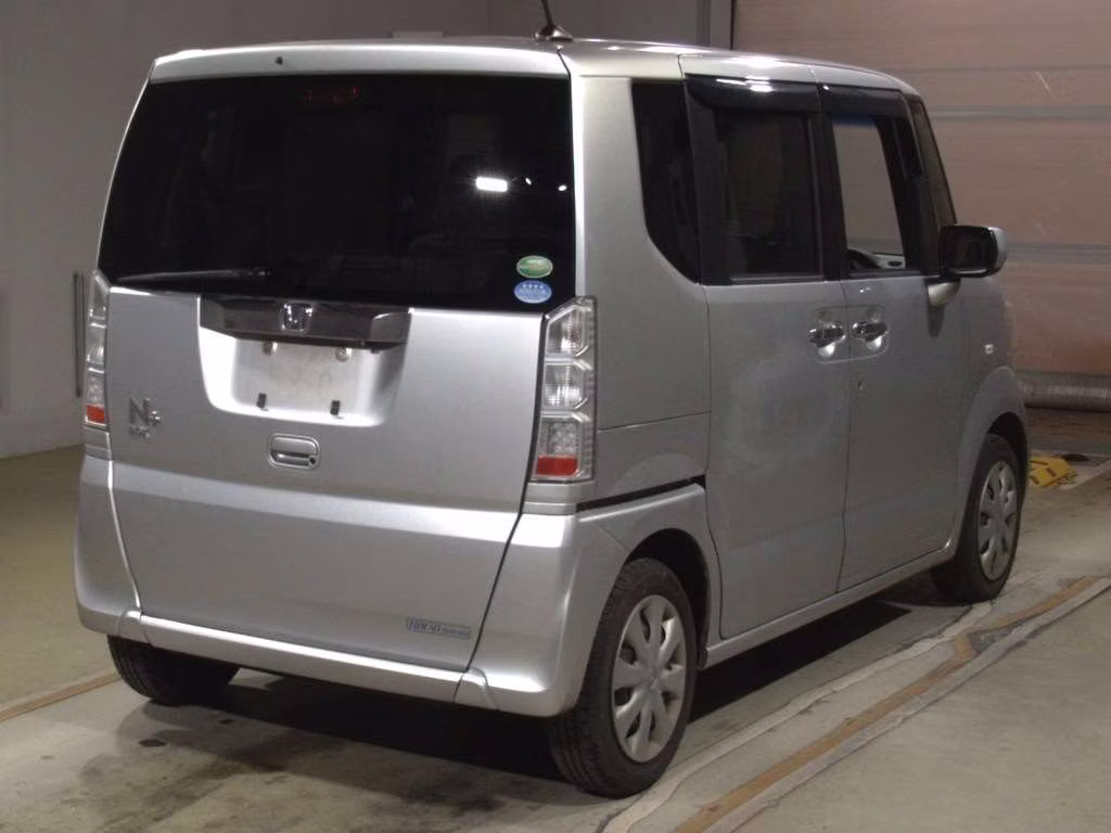HONDA N-BOX+