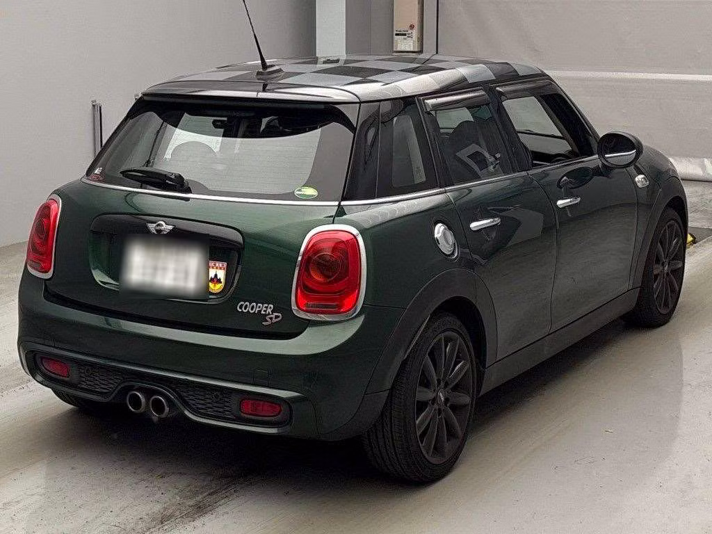 MINI HATCH