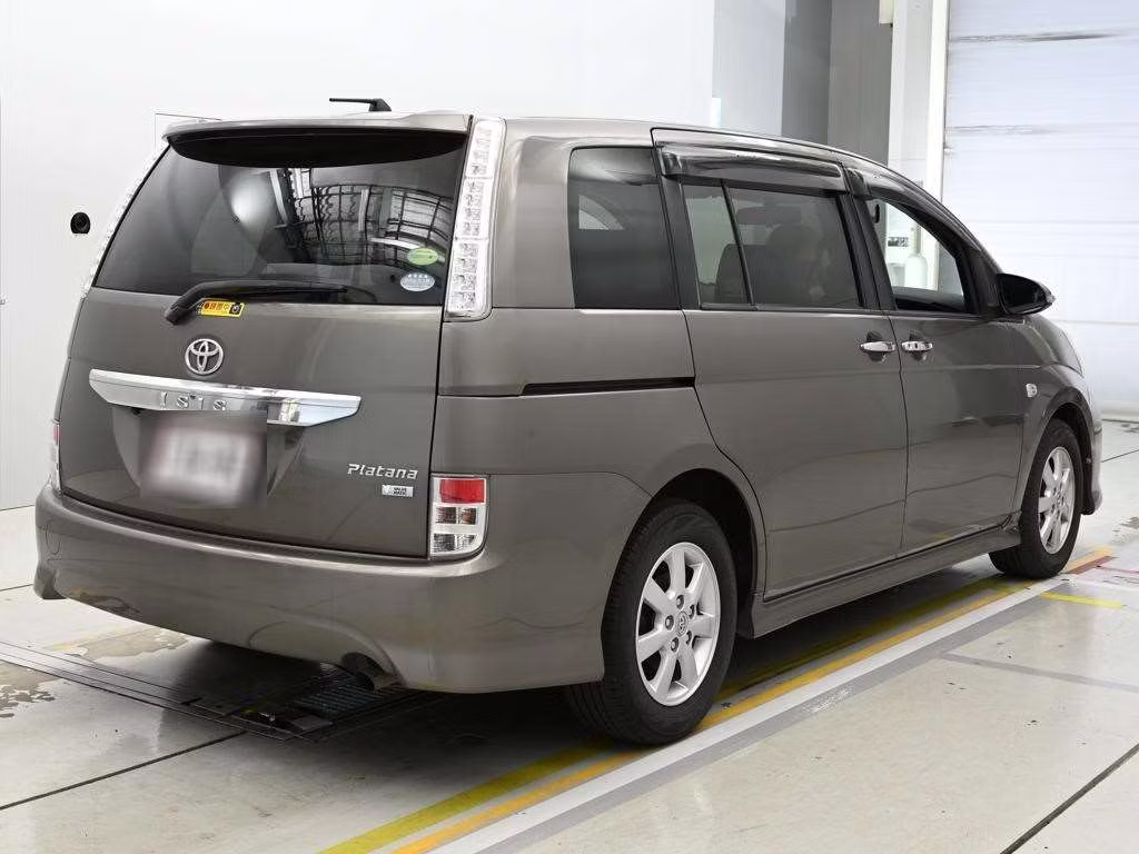 TOYOTA ISIS