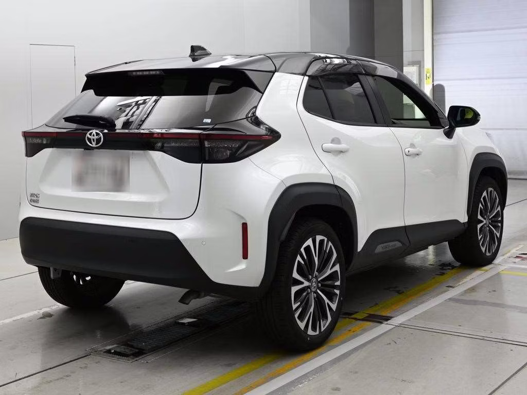 TOYOTA YARIS CROSS