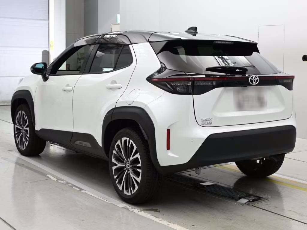 TOYOTA YARIS CROSS