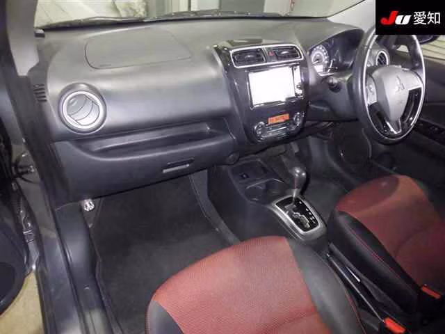 MITSUBISHI MIRAGE