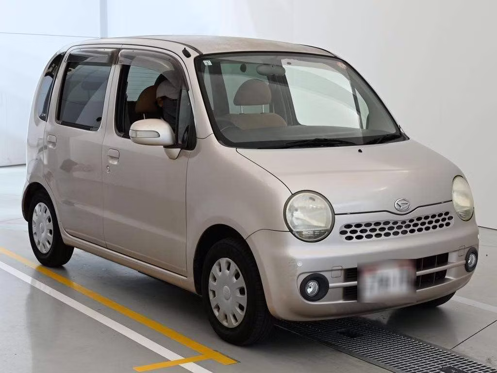 DAIHATSU MOVE LATTE