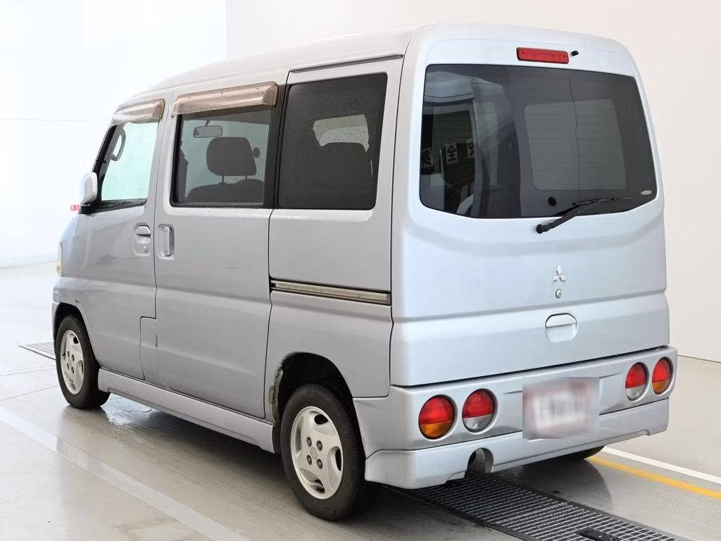 MITSUBISHI TOWN BOX
