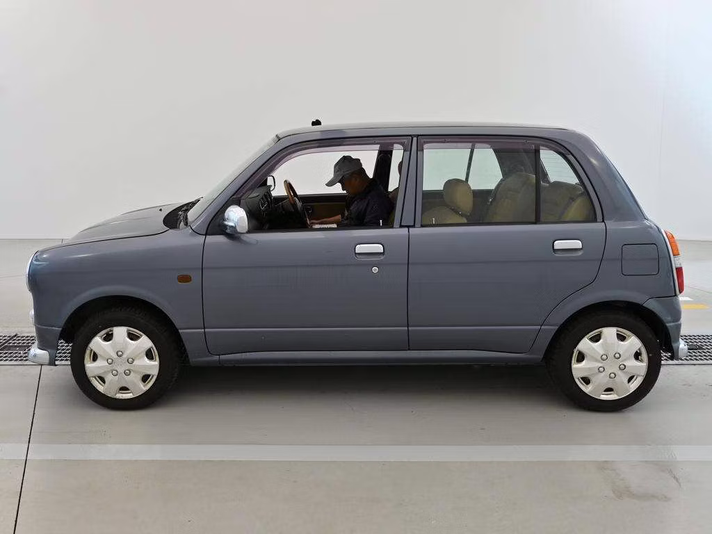DAIHATSU MIRA GINO