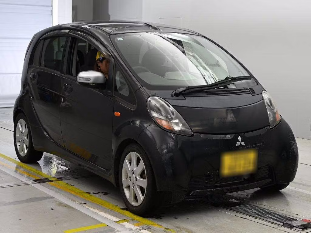 MITSUBISHI I