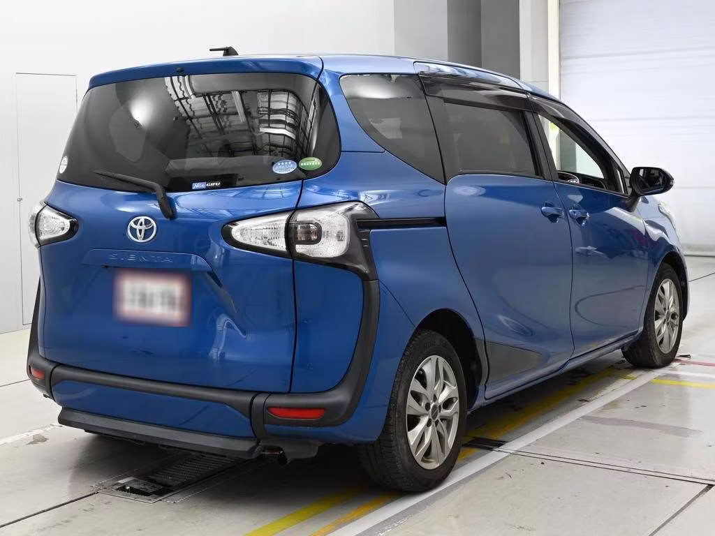 TOYOTA SIENTA
