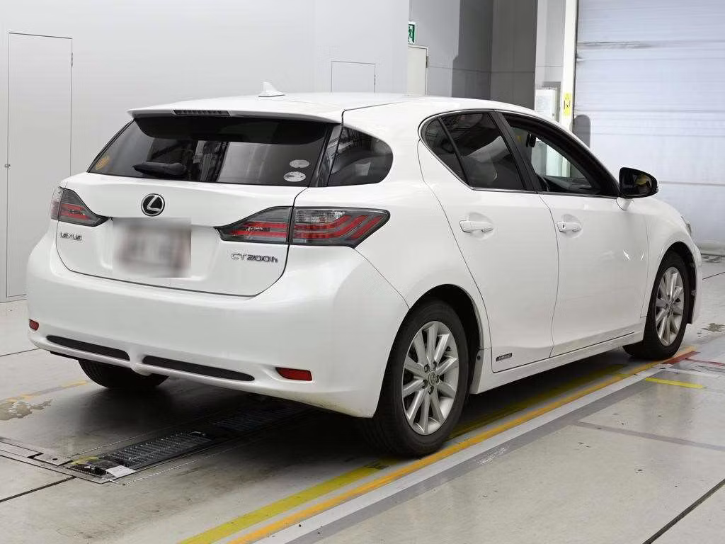 LEXUS CT200H