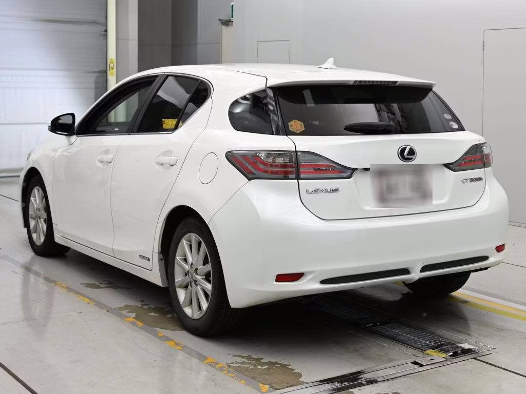 LEXUS CT200H