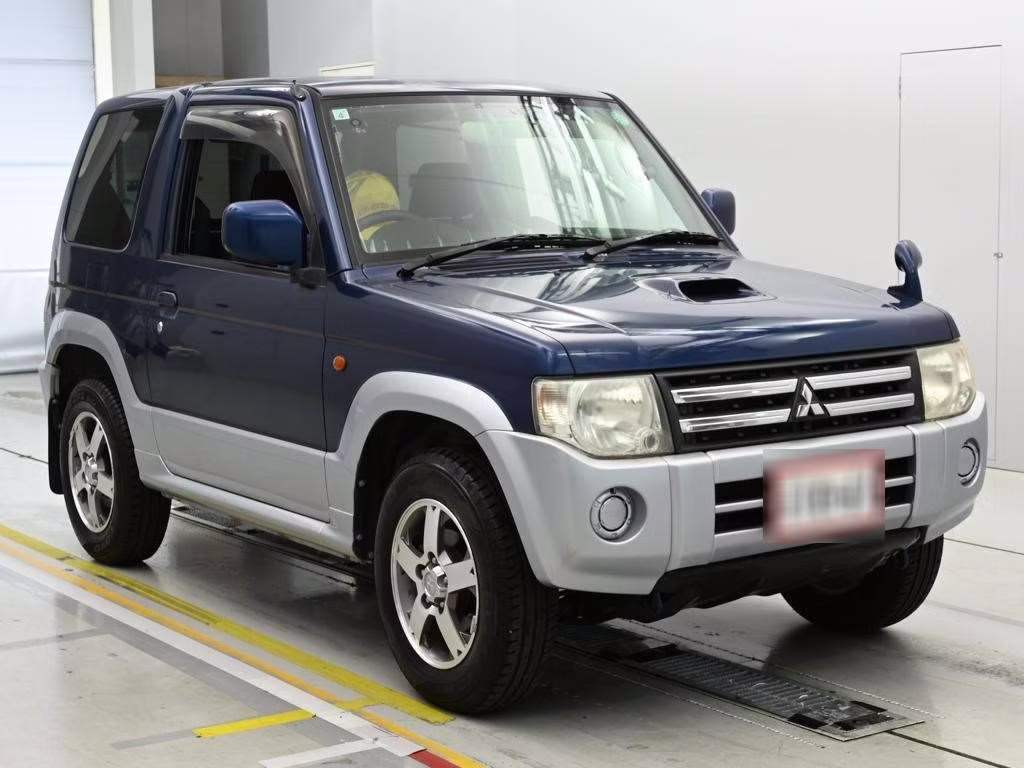MITSUBISHI PAJERO MINI