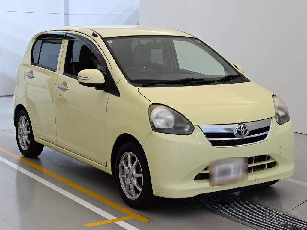 TOYOTA PIXIS EPOCH