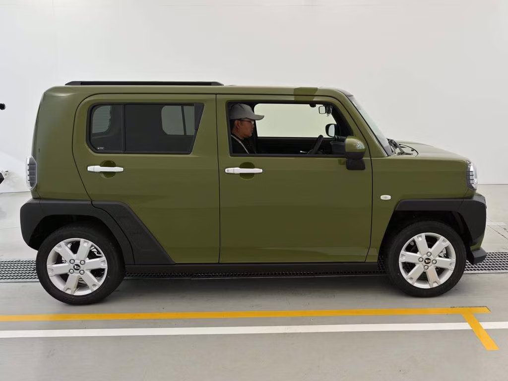 DAIHATSU TAFT