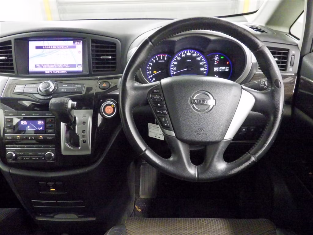NISSAN ELGRAND