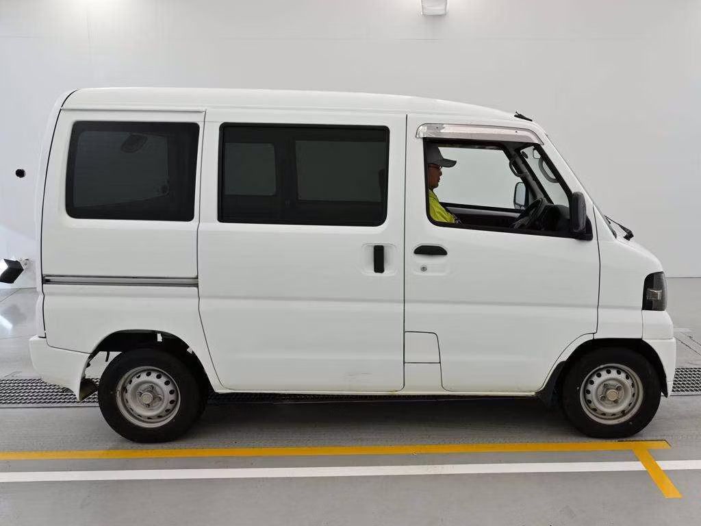 MITSUBISHI MINICAB