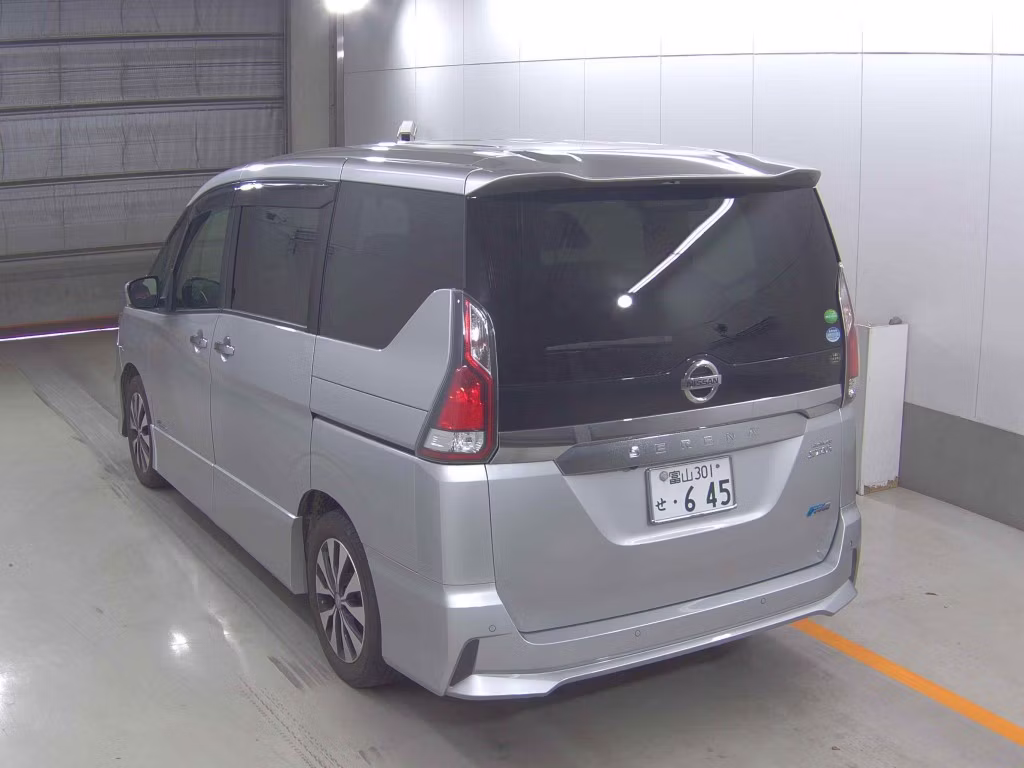 NISSAN SERENA