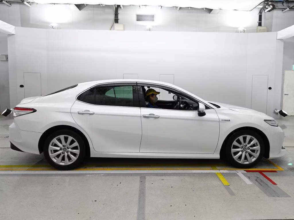 TOYOTA CAMRY