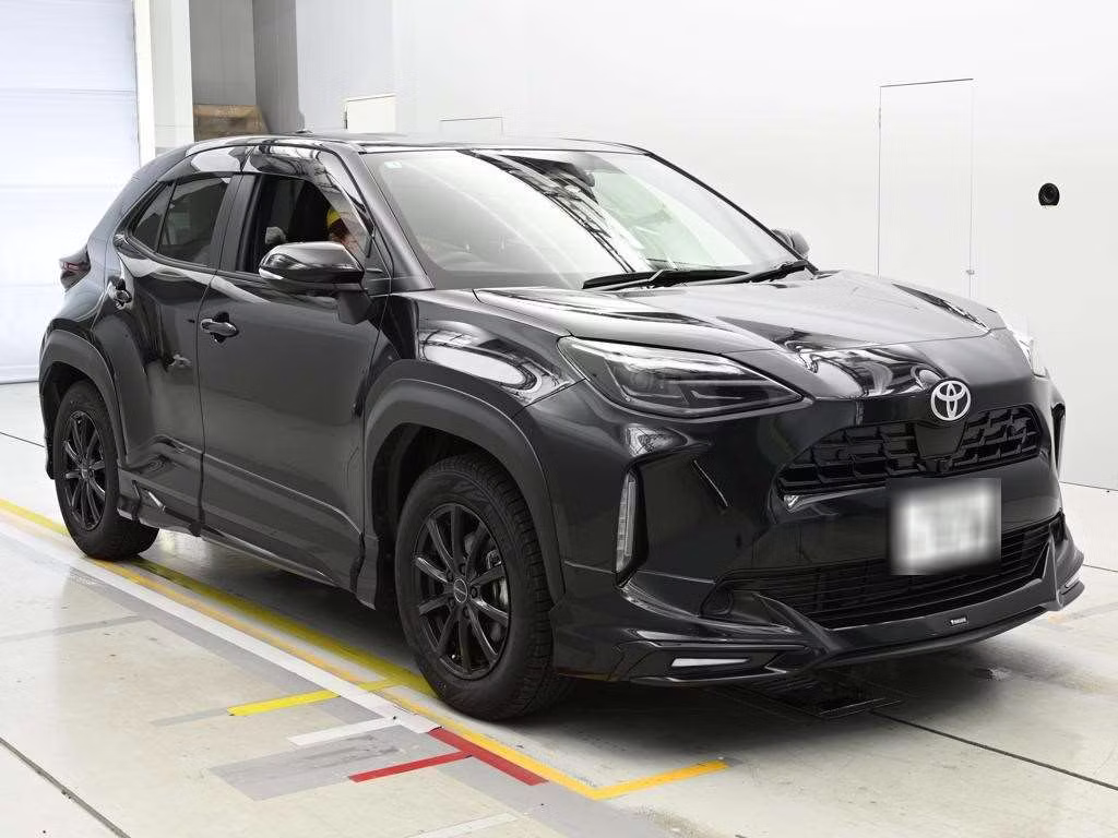 TOYOTA YARIS CROSS