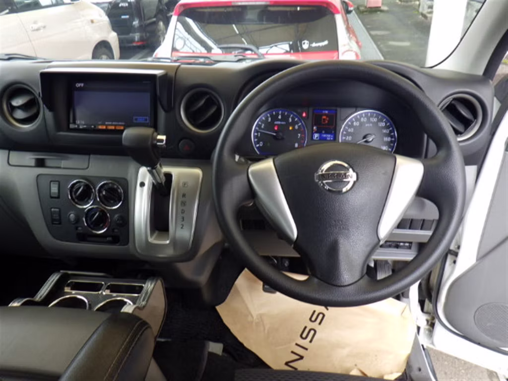 NISSAN NV350 CARAVAN
