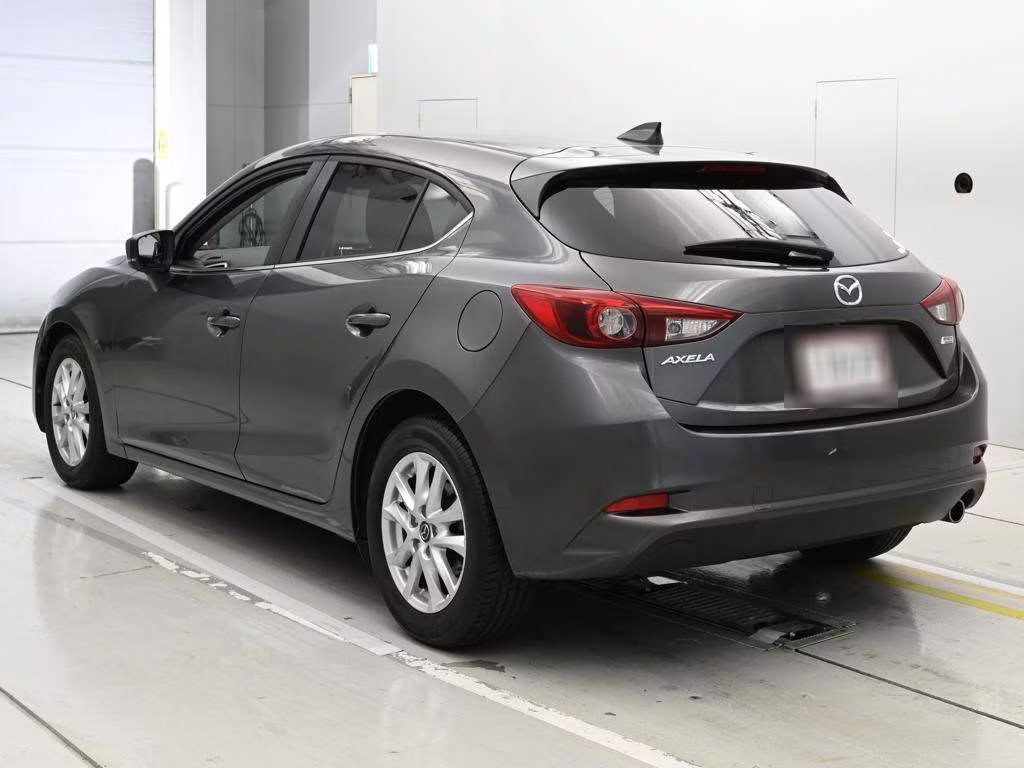 MAZDA AXELA