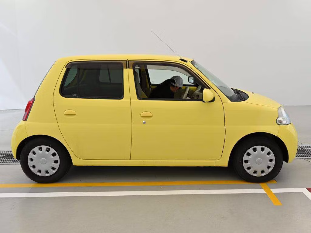 DAIHATSU ESSE